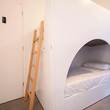 Central Hostel Oia * Oia