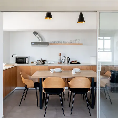 Central Hostel Oia Oia