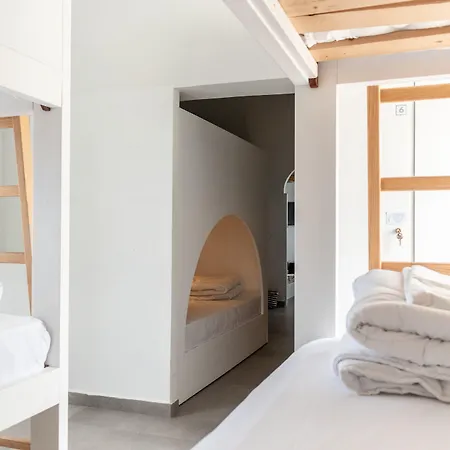 Central Hostel Oia * Oia