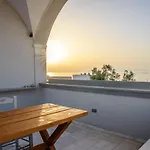 旅馆 Central Hostel Oia 伊亚