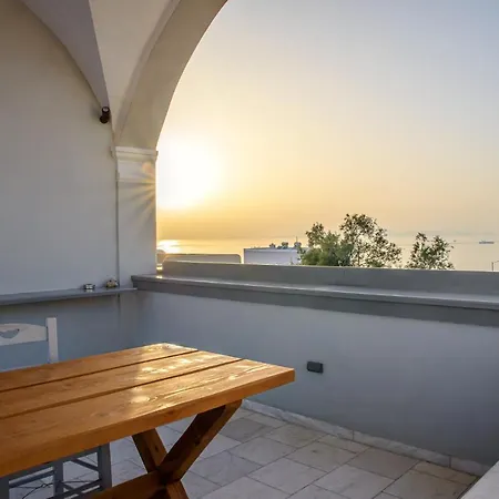 Hostel Central Hostel Oia Oia