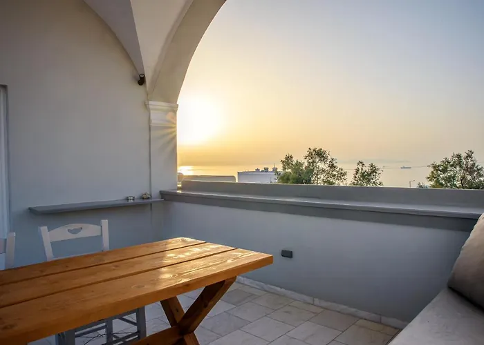 旅馆 Central Hostel Oia 伊亚